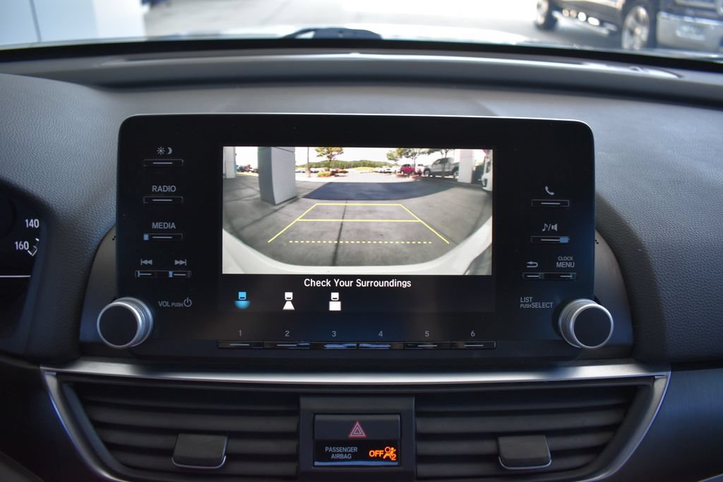 Used 2018 Honda Accord LX image 18
