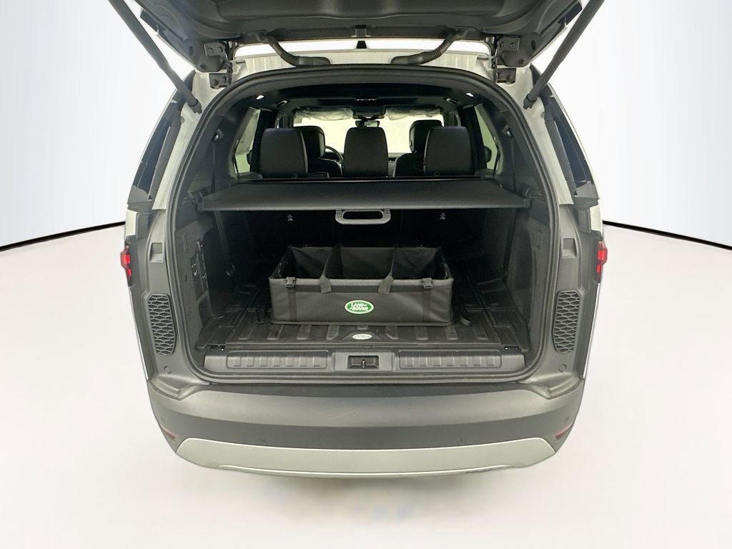 New 2026 Land Rover Discovery S AWD/4WD image 26