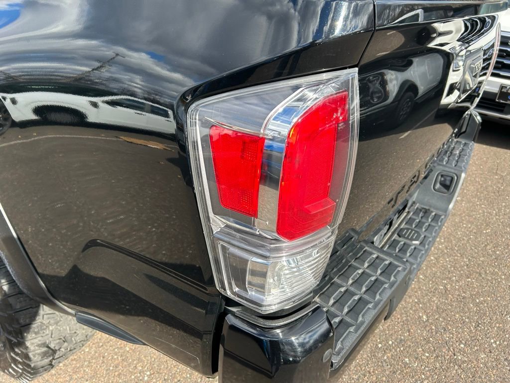 Used 2021 Toyota Tacoma TRD Off-Road image 35