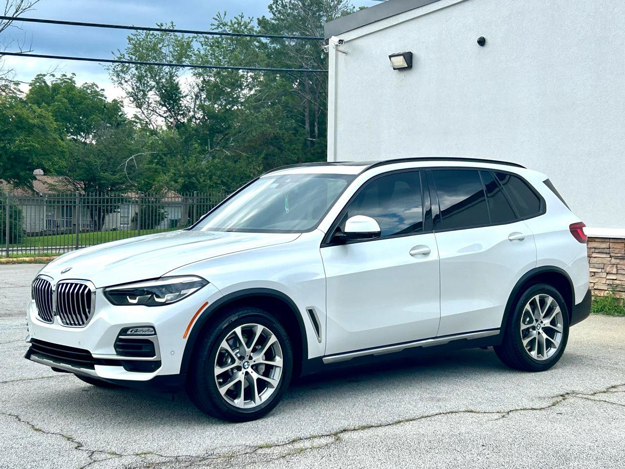 Used 2019 BMW X5 xDrive40i w/ Premium Package 2 AWD/4WD image 5