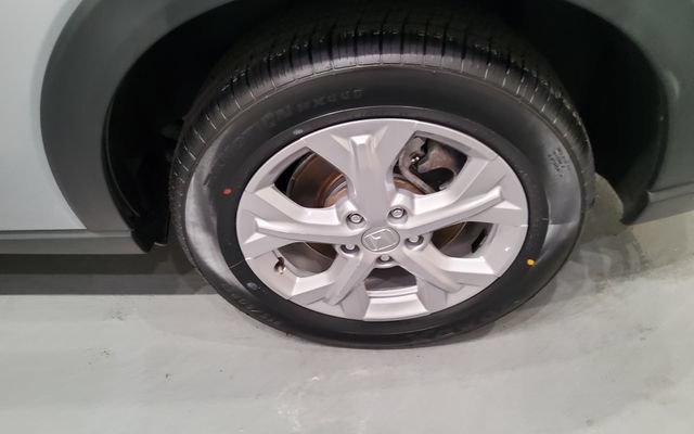 Used 2023 Honda HR-V LX image 41