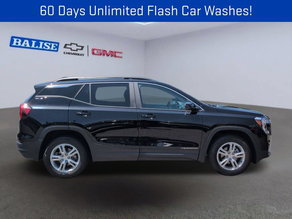 Certified 2023 GMC Terrain SLE w/ Driver Convenience Package AWD/4WD image 3