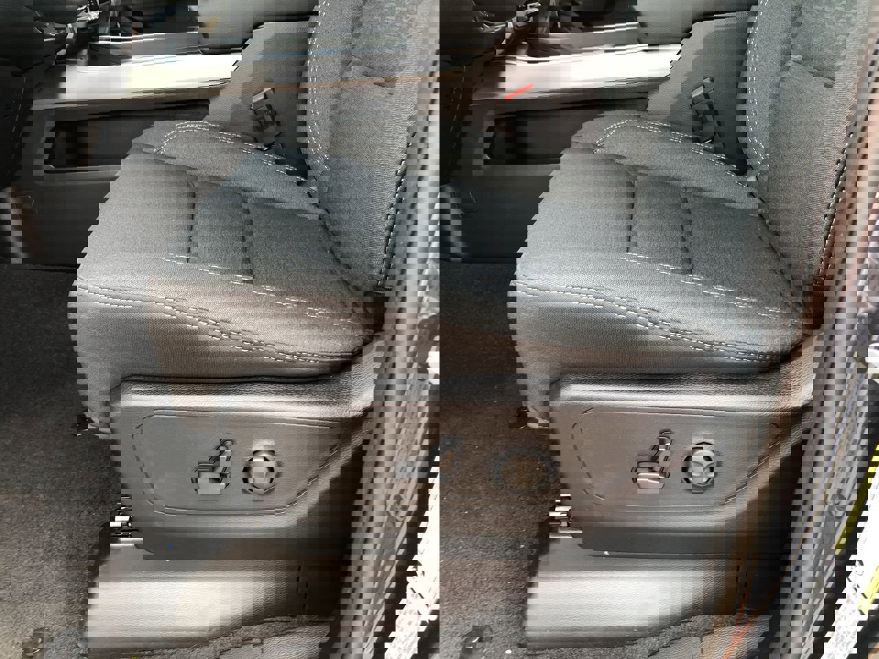 New 2026 RAM 1500 4x4 Crew Cab image 22