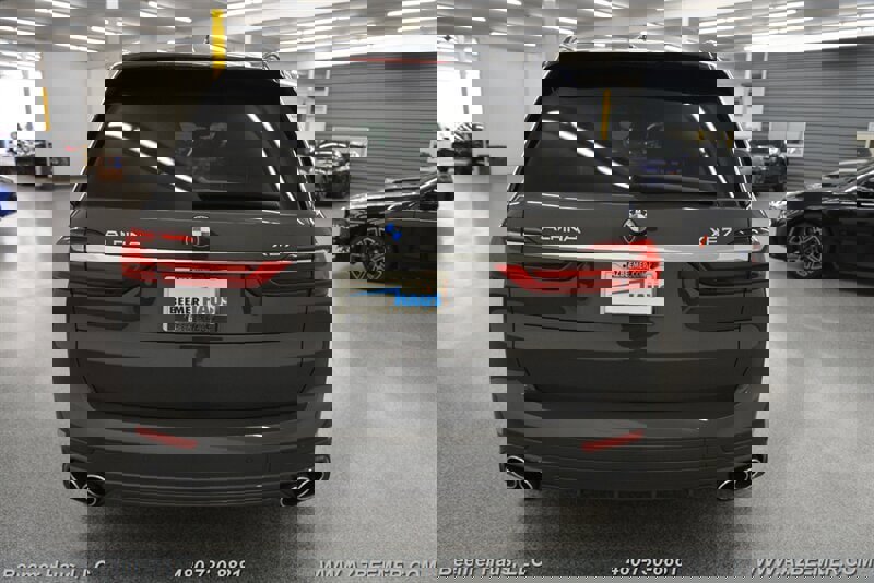 Used 2022 BMW ALPINA XB7 image 11
