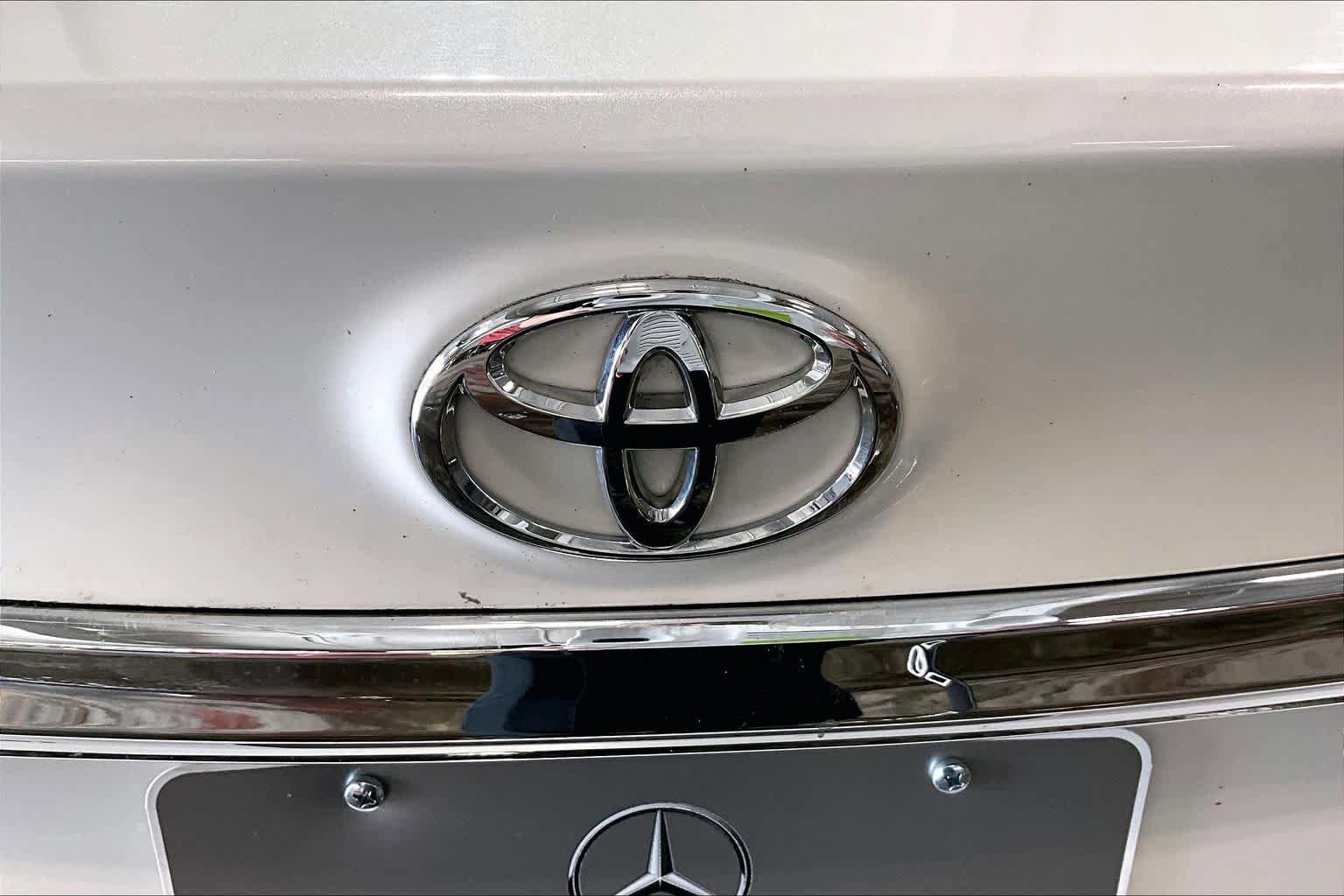 Used 2014 Toyota Avalon XLE Touring image 30