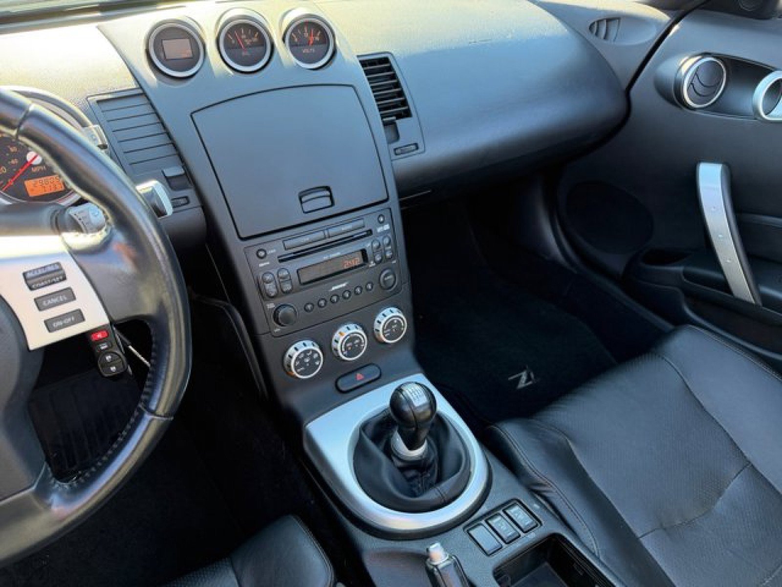 Used 2006 Nissan 350Z Grand Touring image 12