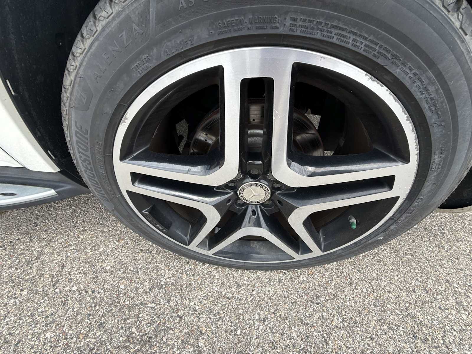 Used 2017 Mercedes-Benz GLS 550 4MATIC image 33