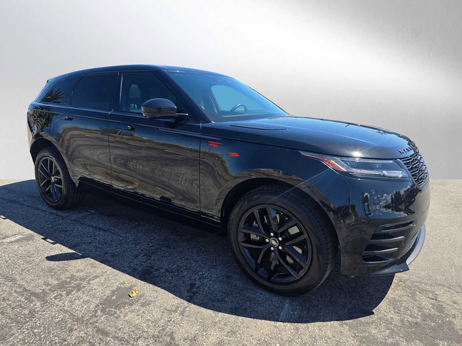 Used 2026 Land Rover Range Rover Velar Dynamic SE AWD/4WD image 7
