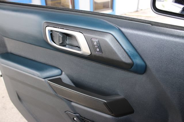 Used 2024 Ford Bronco Outer Banks AWD/4WD image 21