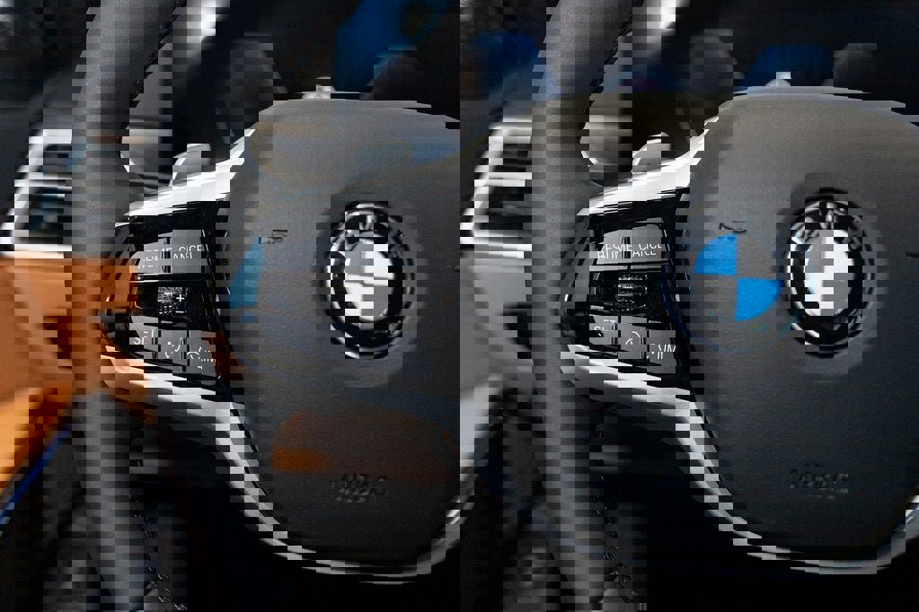 New 2026 BMW 330i xDrive Sedan w/ Convenience Package image 25