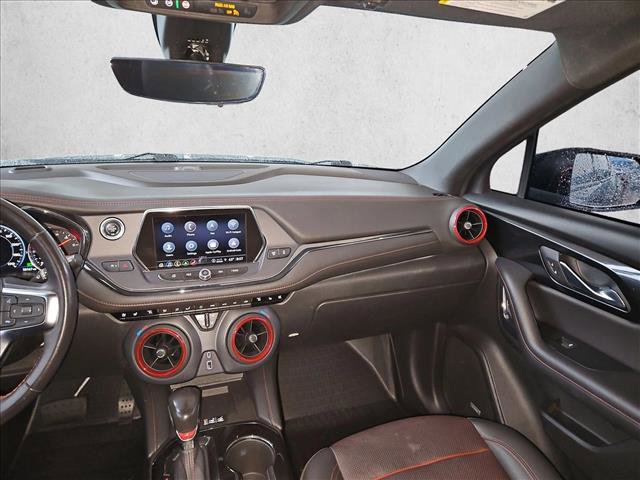 Used 2021 Chevrolet Blazer RS w/ Enhanced Convenience Package FWD image 4