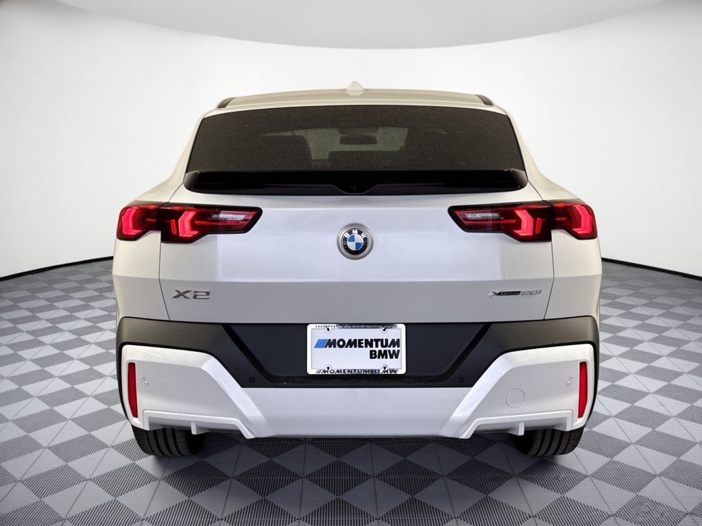 New 2027 BMW X2 xDrive28i w/ Technology Package AWD/4WD image 11