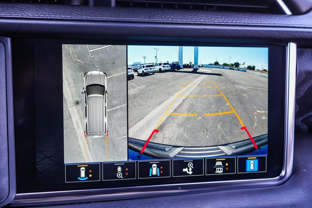 Used 2023 GMC Yukon Denali AWD/4WD image 26