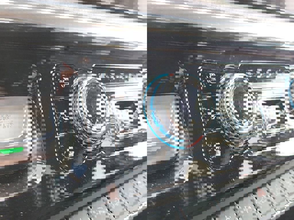 Used 2024 GMC Sierra 2500 Denali image 27