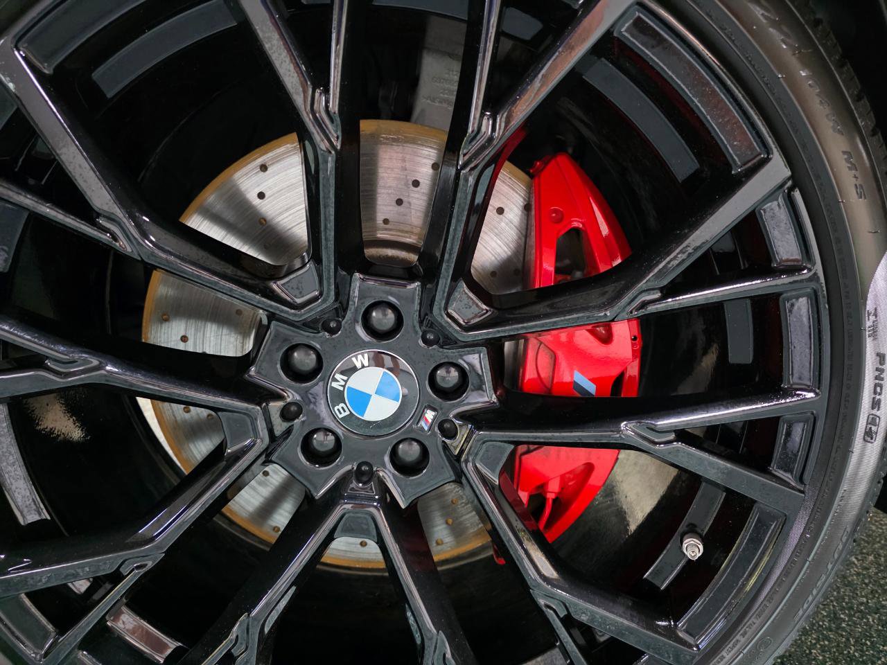 Used 2020 BMW X5 M50i w/ Executive Package image 14