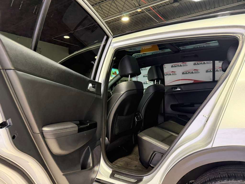 Used 2022 Kia Sportage Nightfall Edition w/ Nighfall AWD Premium Package image 29