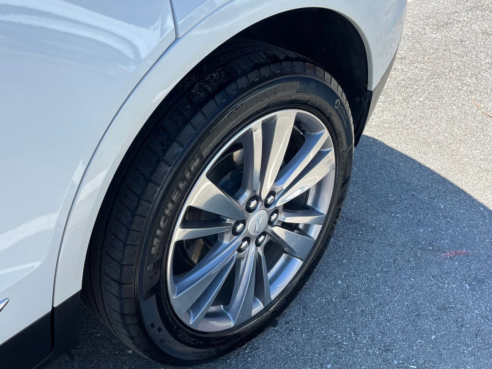 Used 2024 Cadillac XT5 Premium Luxury FWD image 32