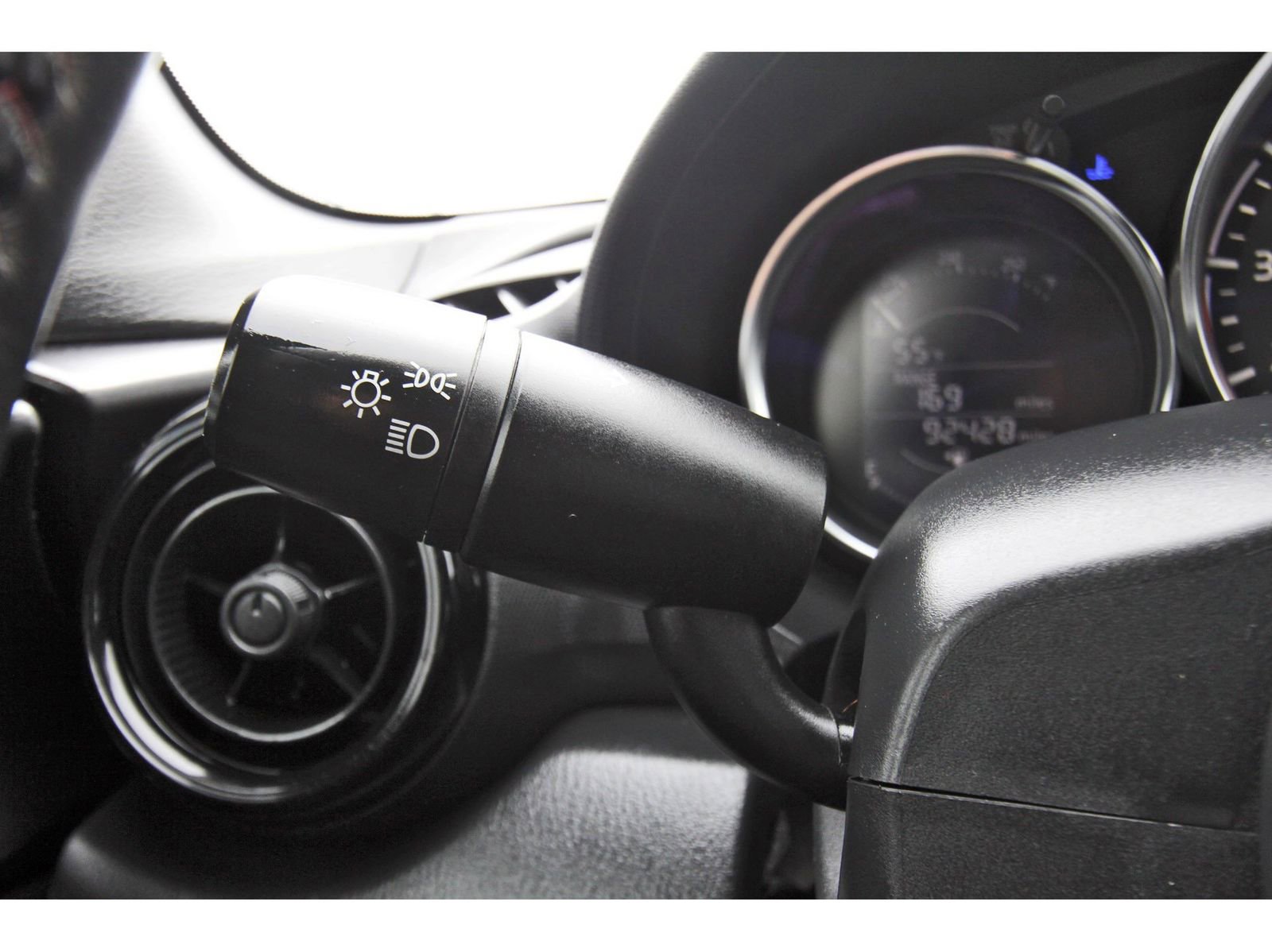 Used 2018 MAZDA MX-5 Miata Club image 17