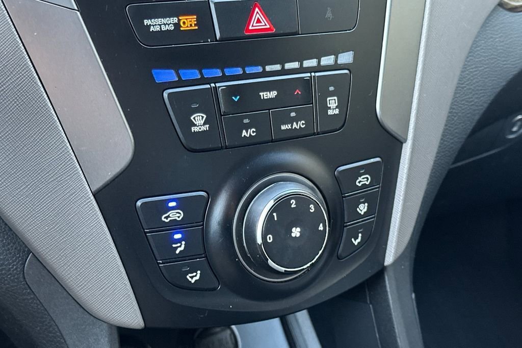 Used 2017 Hyundai Santa Fe Sport image 17