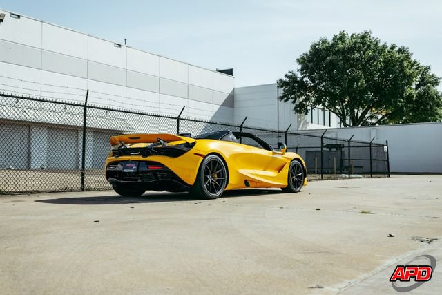 Used 2020 McLaren 720S Performance RWD image 48