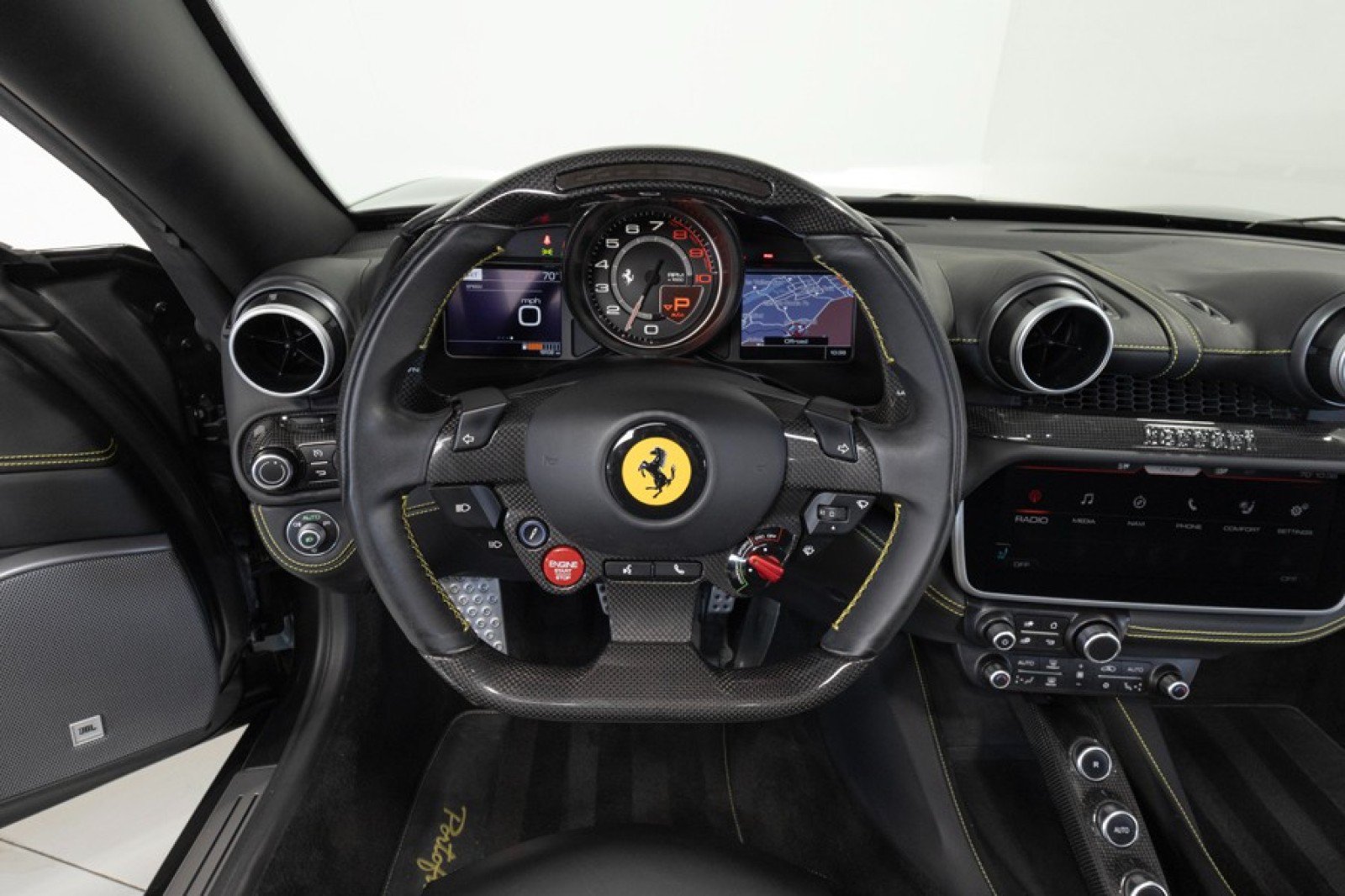 Used 2020 Ferrari Portofino RWD image 24