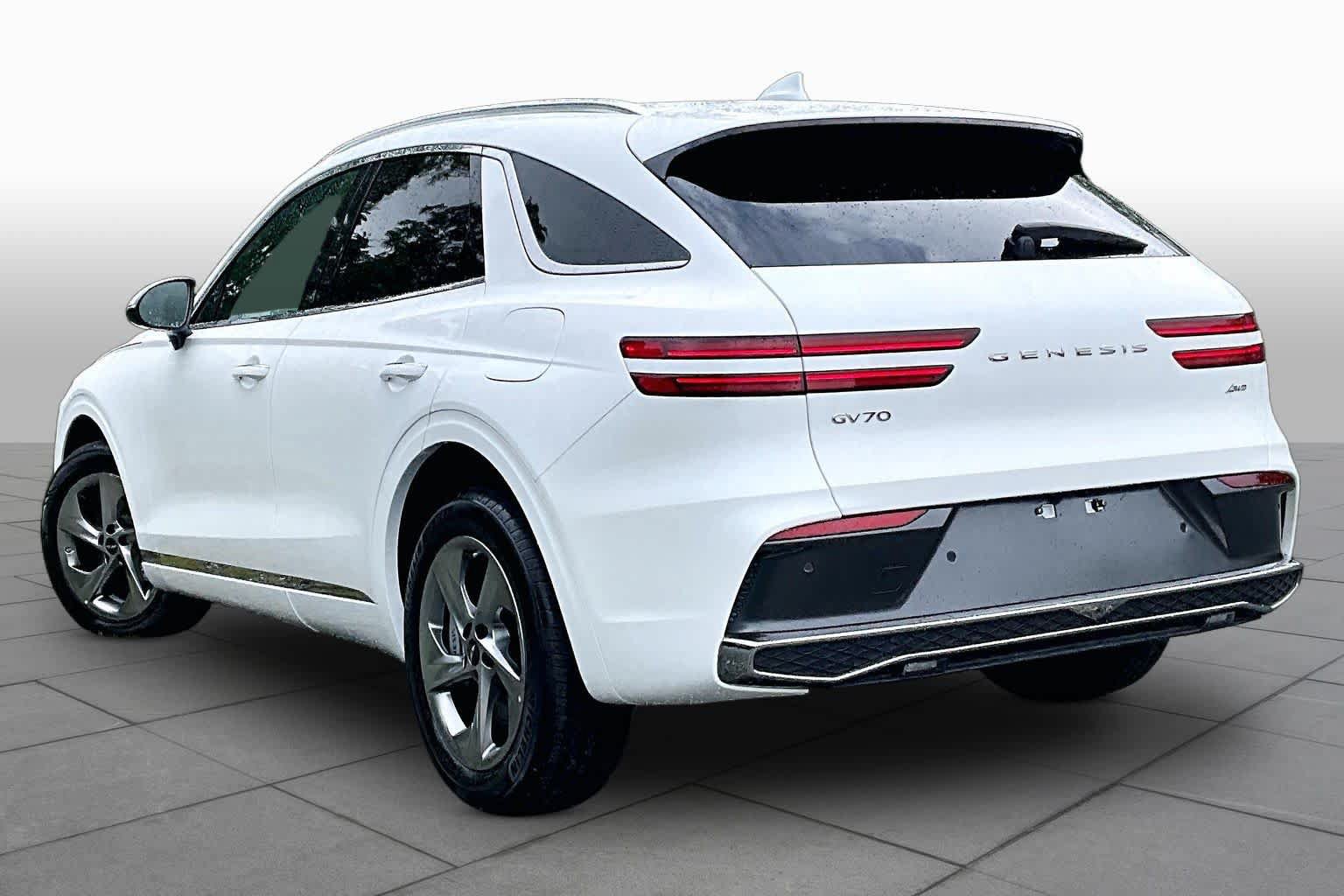 Used 2026 Genesis GV70 2.5T AWD/4WD image 12