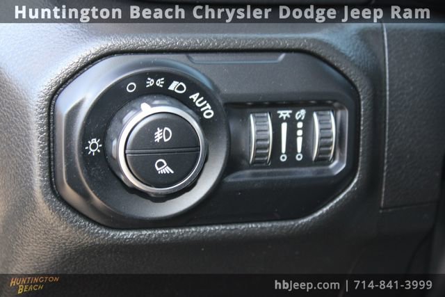 Used 2021 Jeep Gladiator Mojave image 16