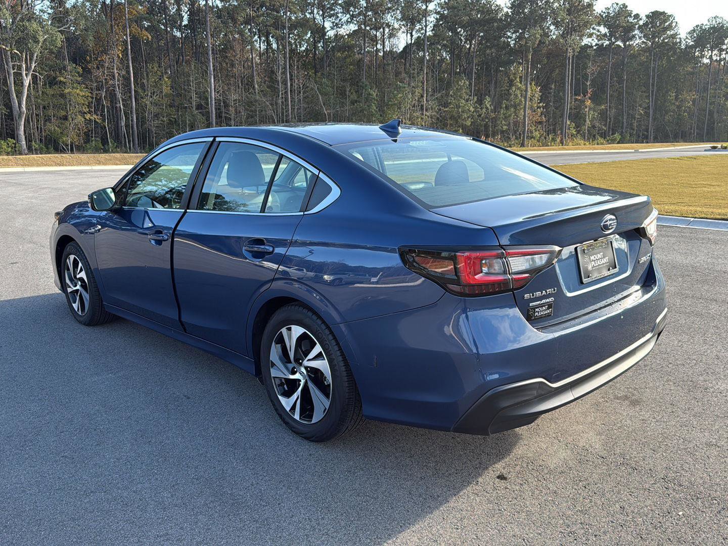 Used 2021 Subaru Legacy Premium image 5