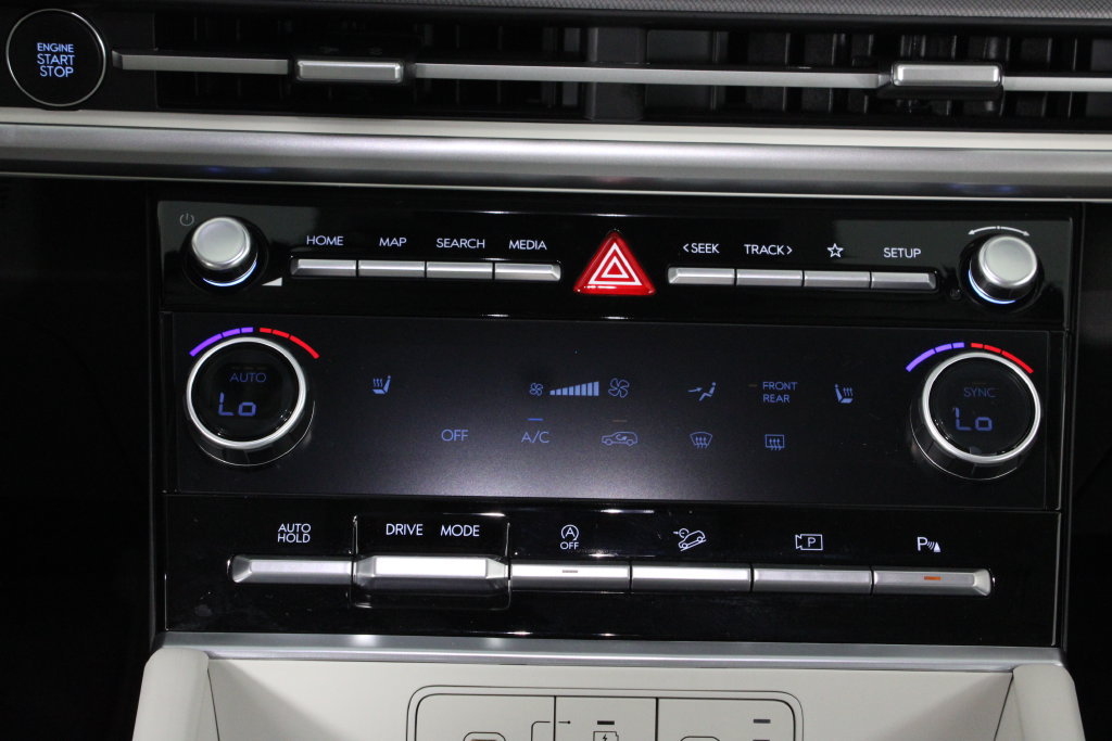 Certified 2027 Hyundai Santa Fe SEL FWD image 24