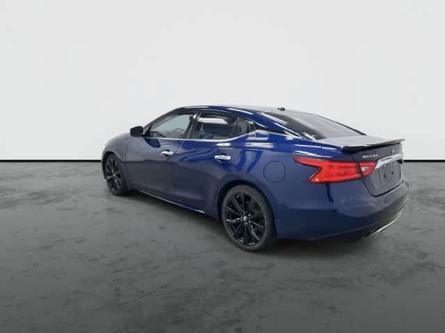 Used 2017 Nissan Maxima SR w/ Midnight Edition FWD image 9