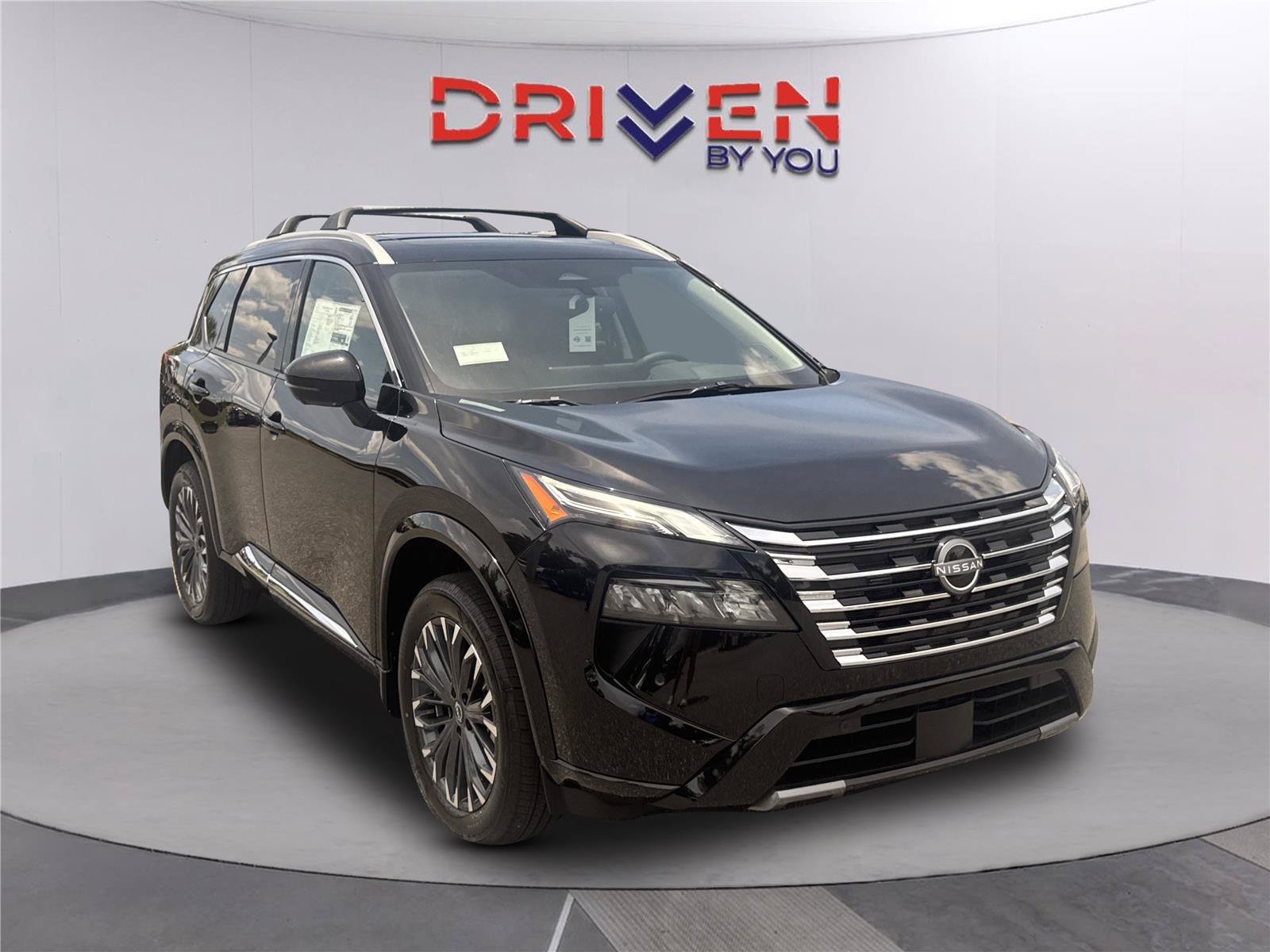 New 2026 Nissan Rogue Platinum AWD/4WD image 2