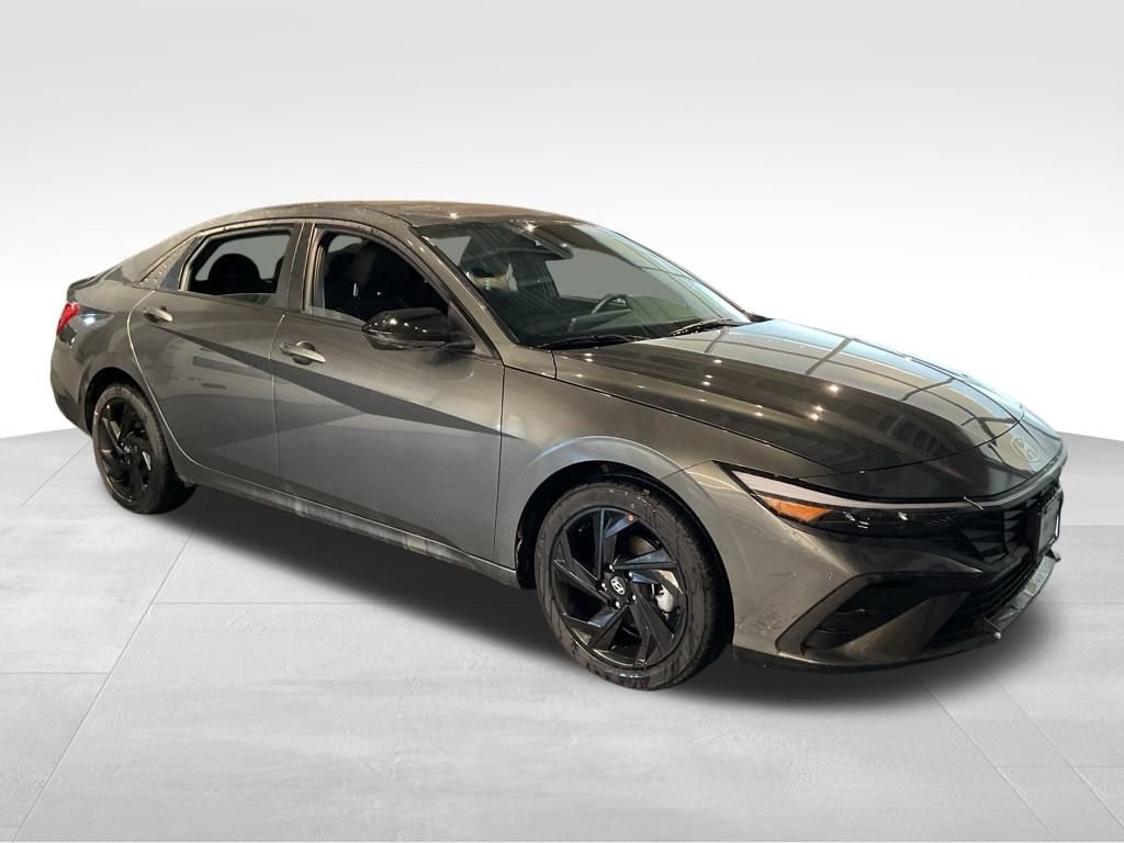 New 2026 Hyundai Elantra Sport image 2