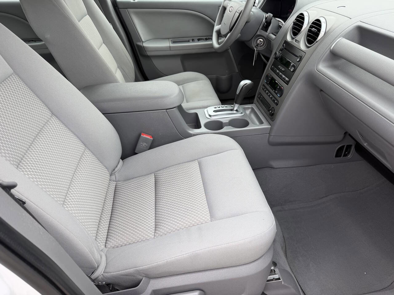 Used 2005 Ford Freestyle SE FWD image 22