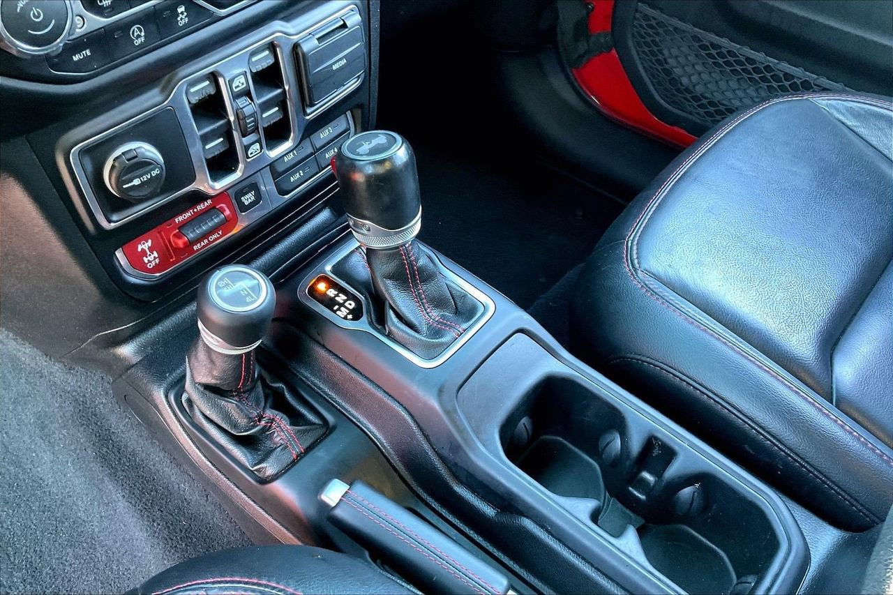 Used 2020 Jeep Wrangler Unlimited Rubicon AWD/4WD image 32