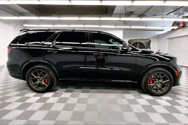 Used 2024 Dodge Durango SRT Hellcat w/ Black Package AWD/4WD image 16