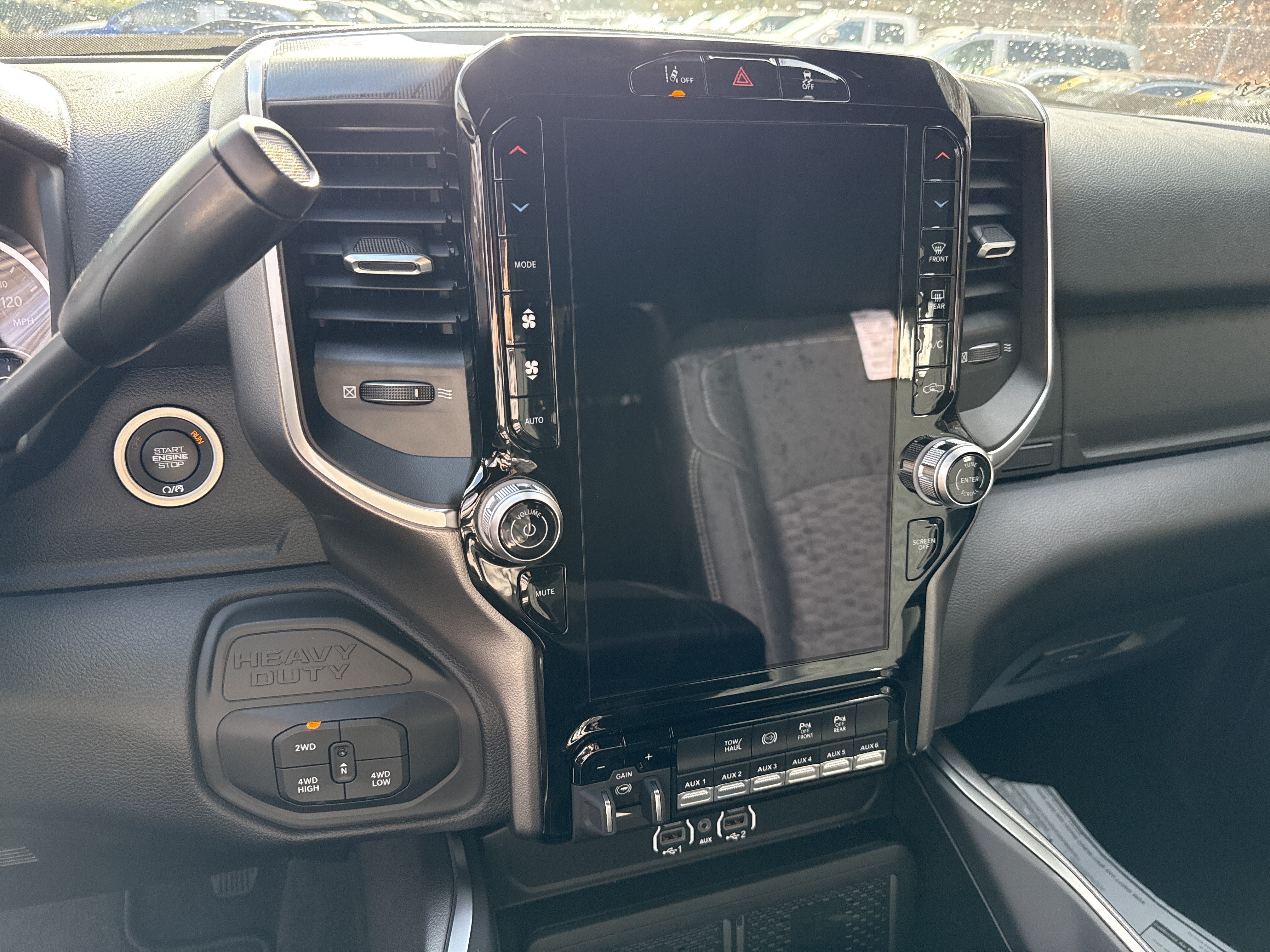 New 2026 RAM 3500 Big Horn AWD/4WD image 31