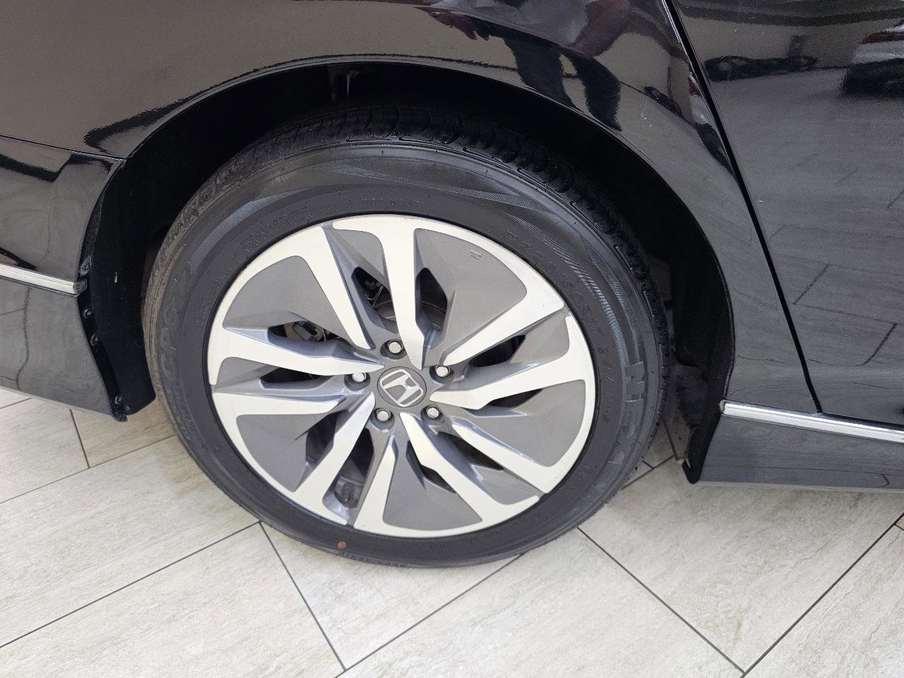 Used 2021 Honda Accord EX image 38