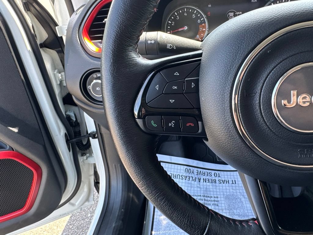 Used 2022 Jeep Renegade Trailhawk AWD/4WD image 25