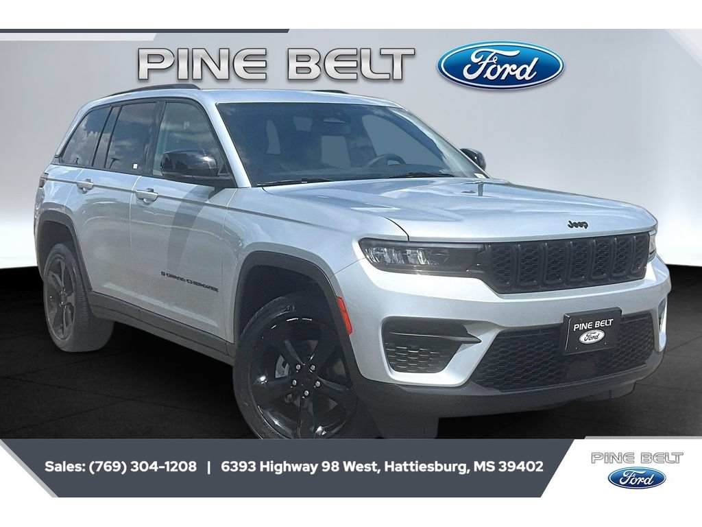 Used 2023 Jeep Grand Cherokee Altitude