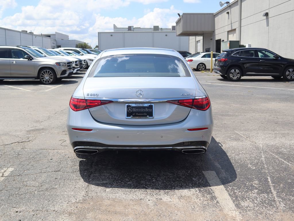 Used 2023 Mercedes-Benz S 580 4MATIC Sedan image 4