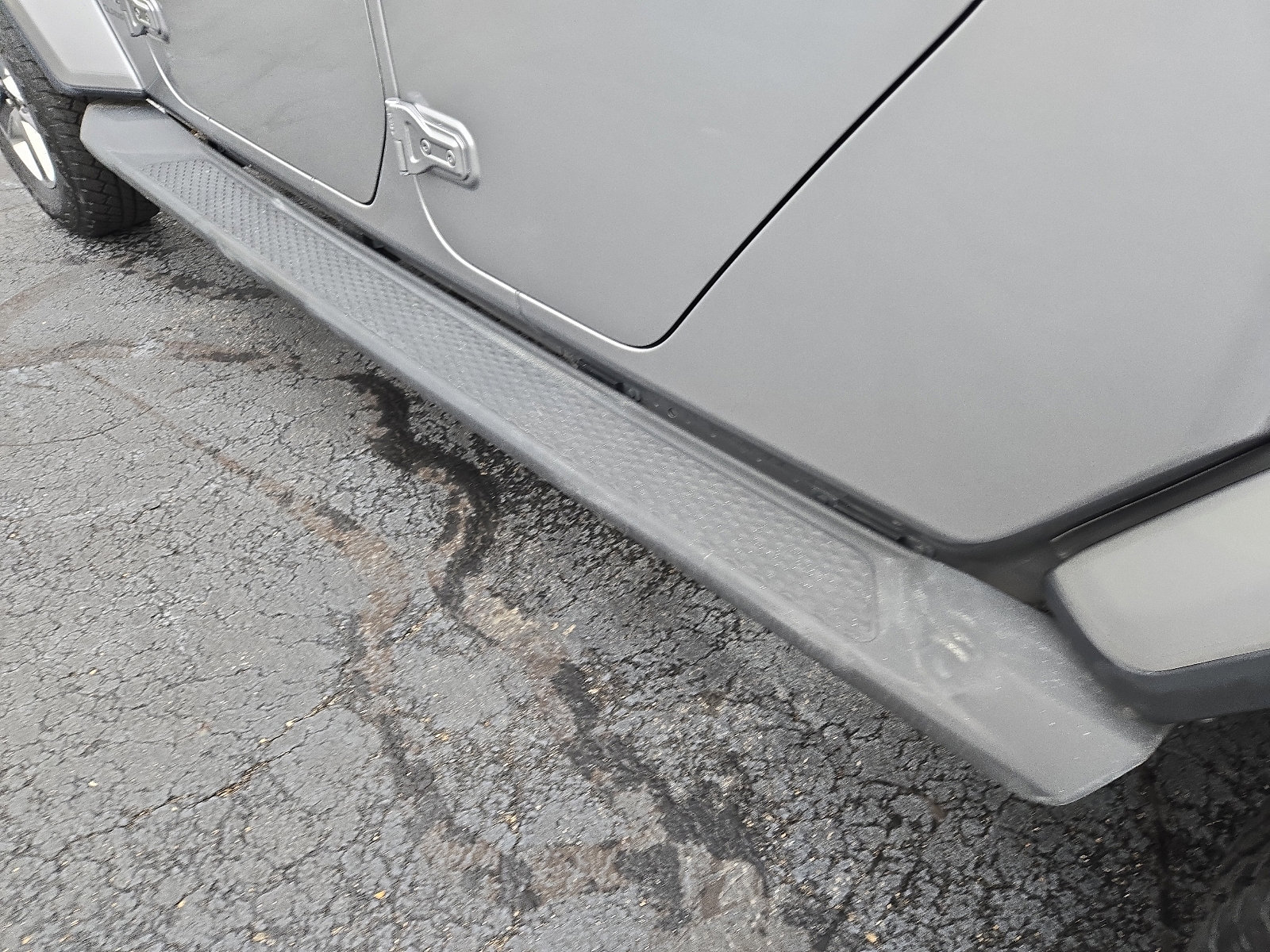 Used 2020 Jeep Gladiator Overland image 8