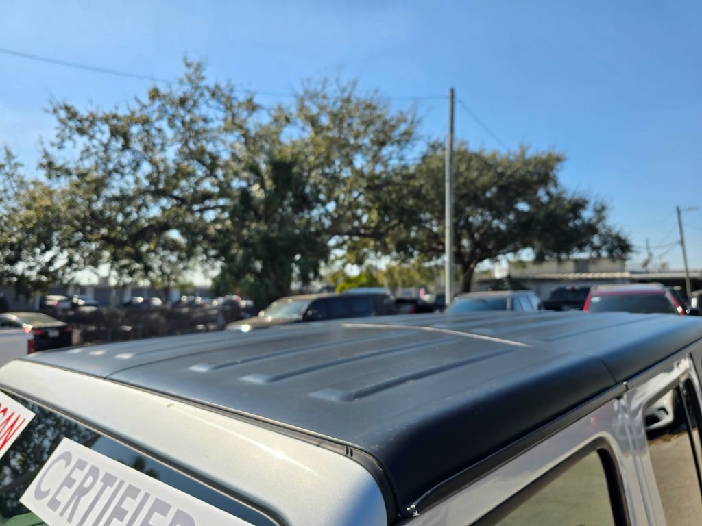 Used 2024 Jeep Wrangler Sport S image 13