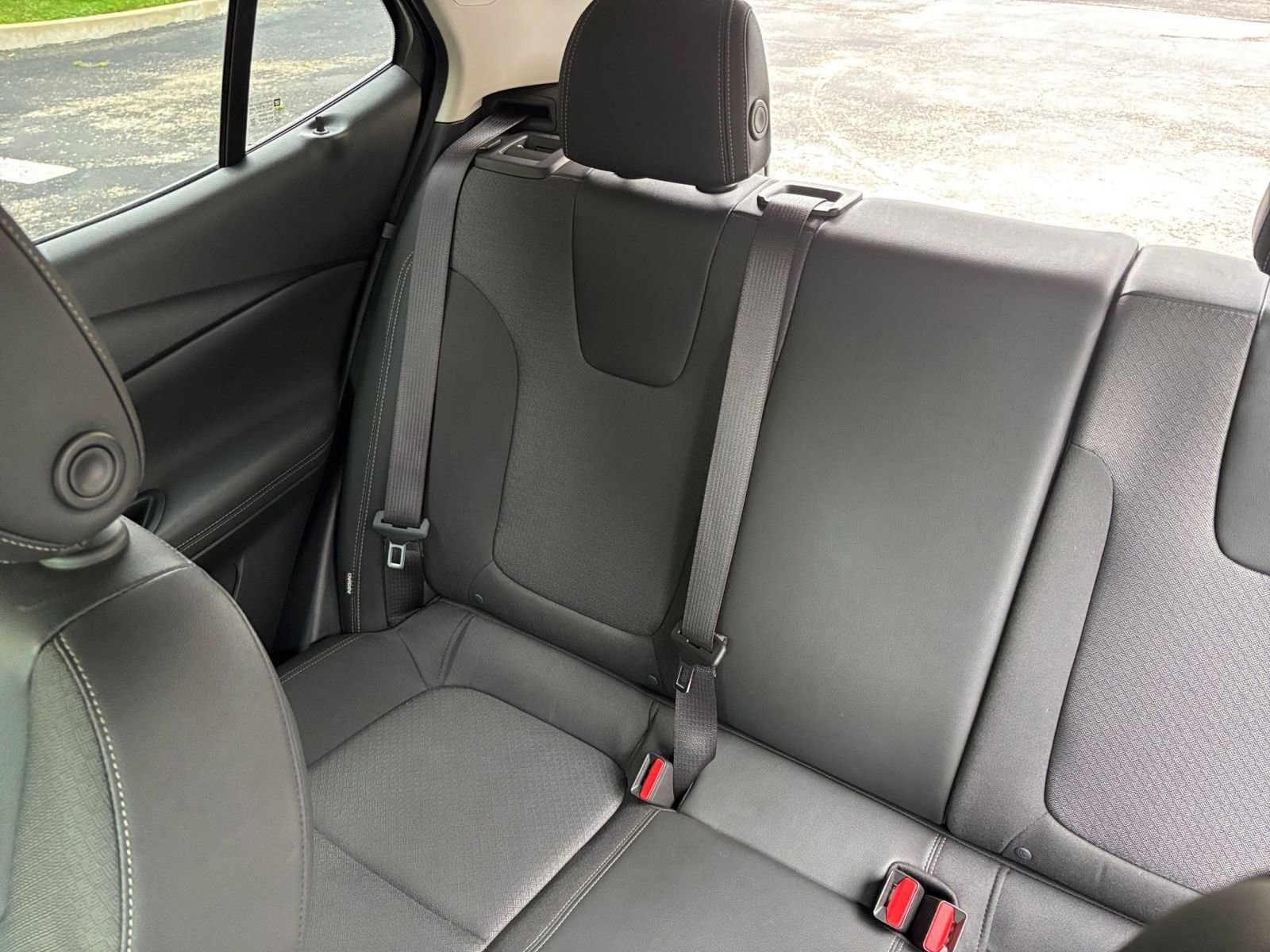 Used 2025 Buick Encore GX Preferred FWD image 34