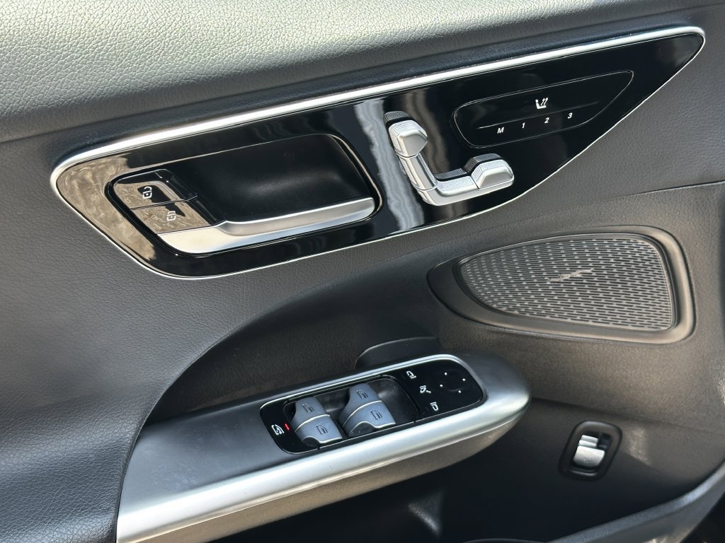 Certified 2025 Mercedes-Benz C 300 4MATIC Sedan image 12