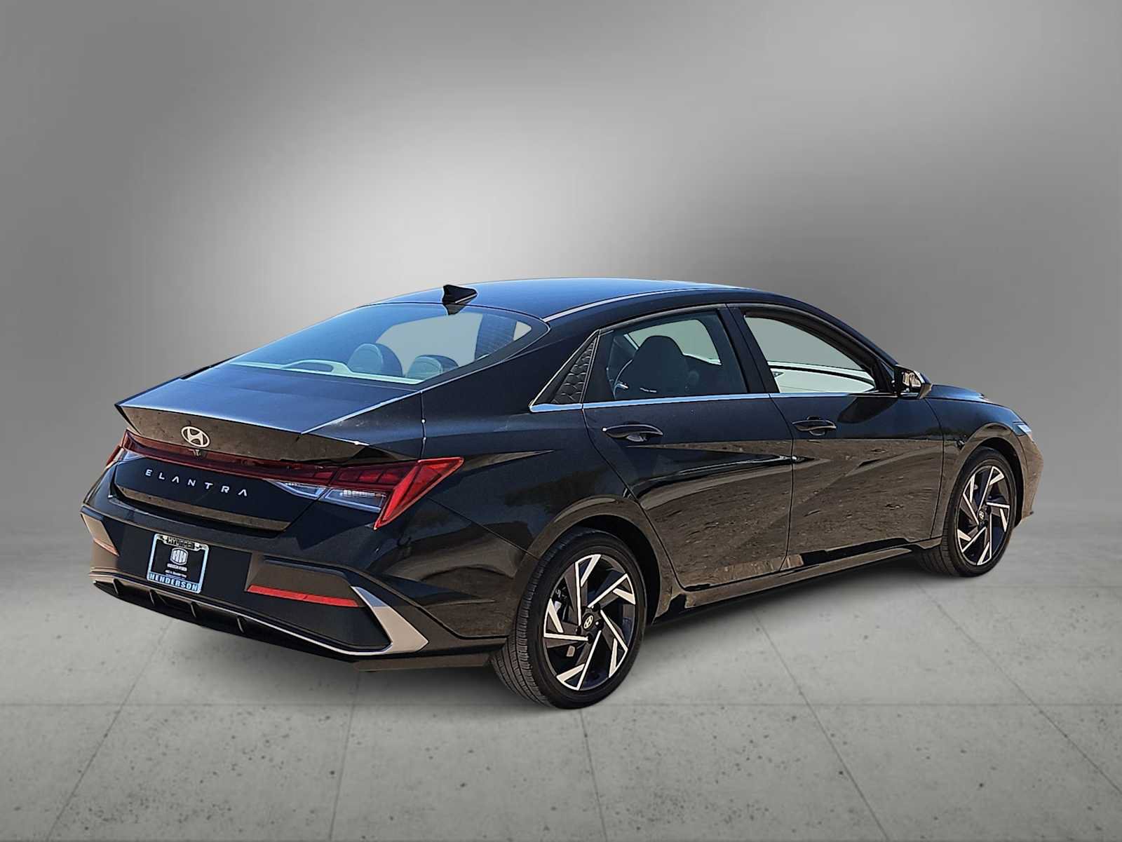 Certified 2025 Hyundai Elantra SEL FWD image 8