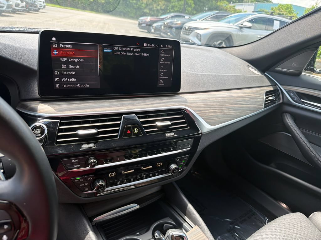 Used 2022 BMW 530i w/ Executive Package RWD image 29