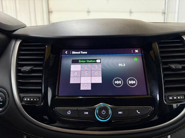 Used 2020 Chevrolet Trax LT w/ LT Convenience Package AWD/4WD image 40