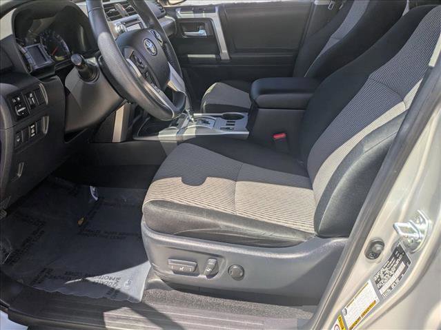 Used 2016 Toyota 4Runner SR5 AWD/4WD image 12