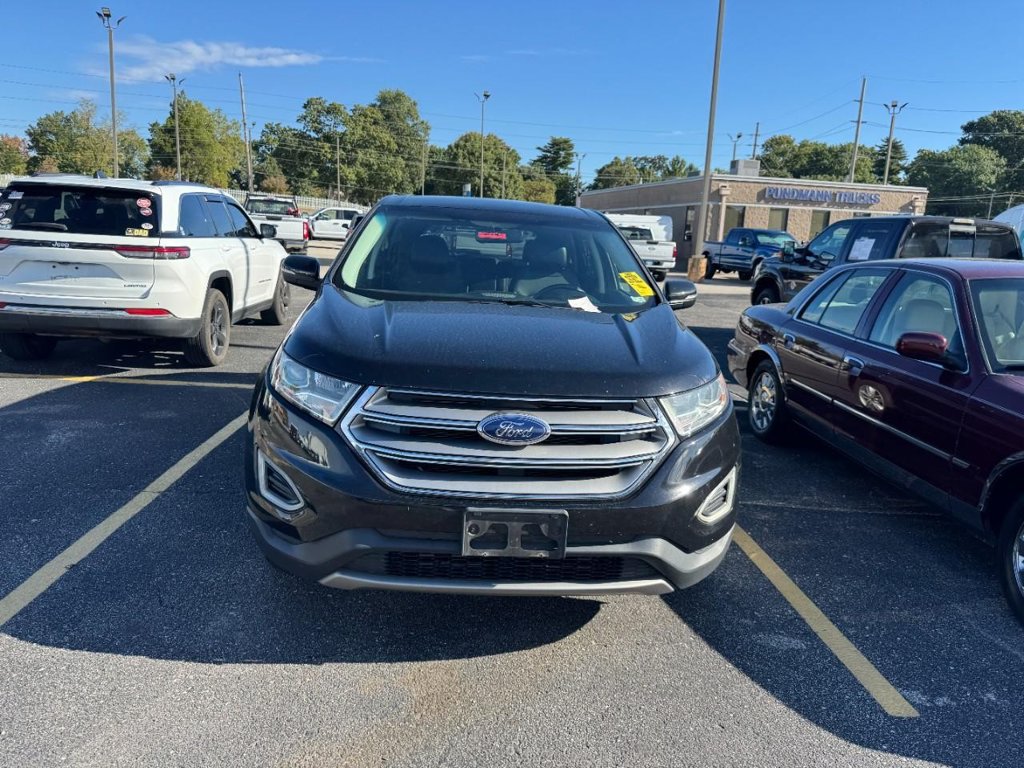 Used 2018 Ford Edge SEL w/ Equipment Group 201A AWD/4WD image 2