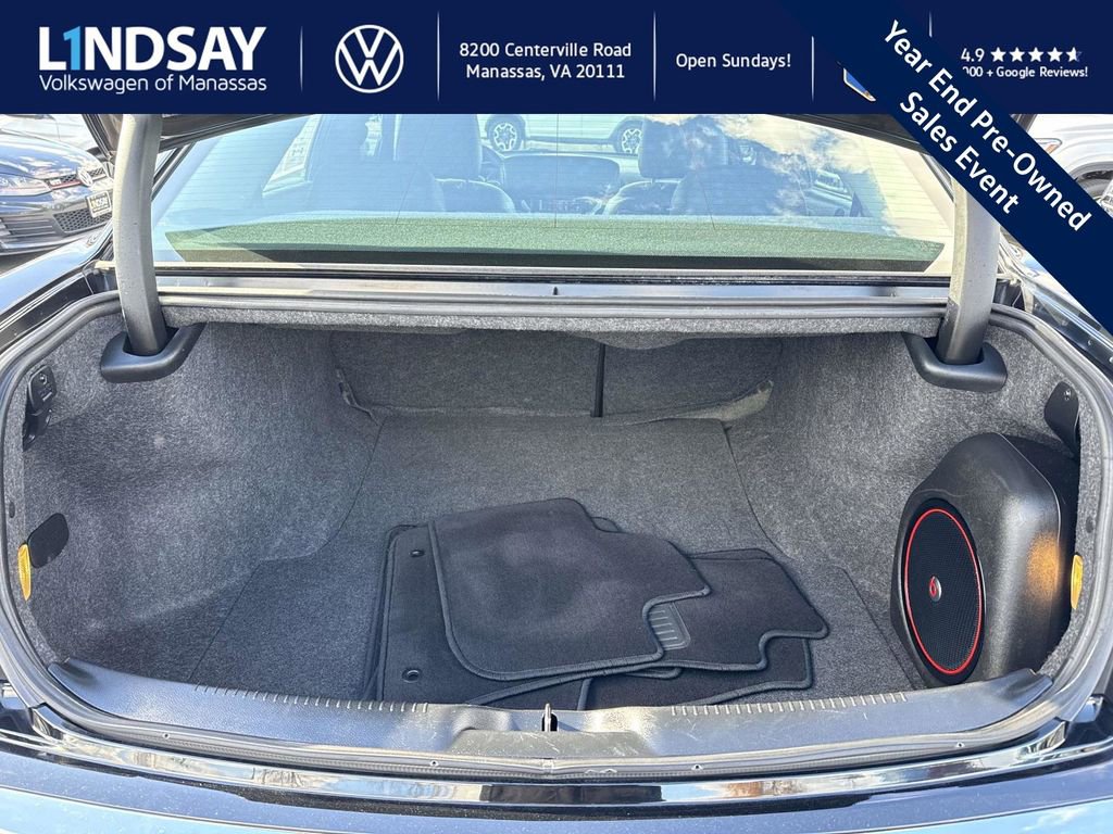 Used 2015 Chrysler 300 Limited w/ 300 Premium Group image 12